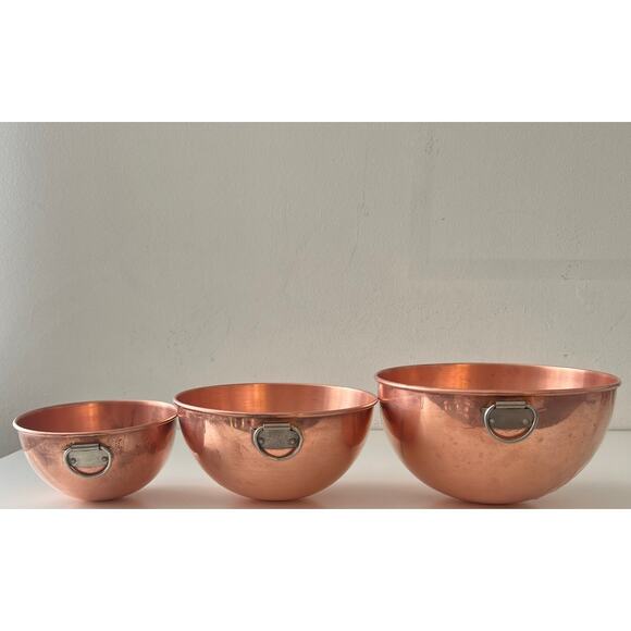 Set Of Three Copper Nesting Mixing Bowls Loop Handles Round Bottoms Unbranded - Picture 1 of 12